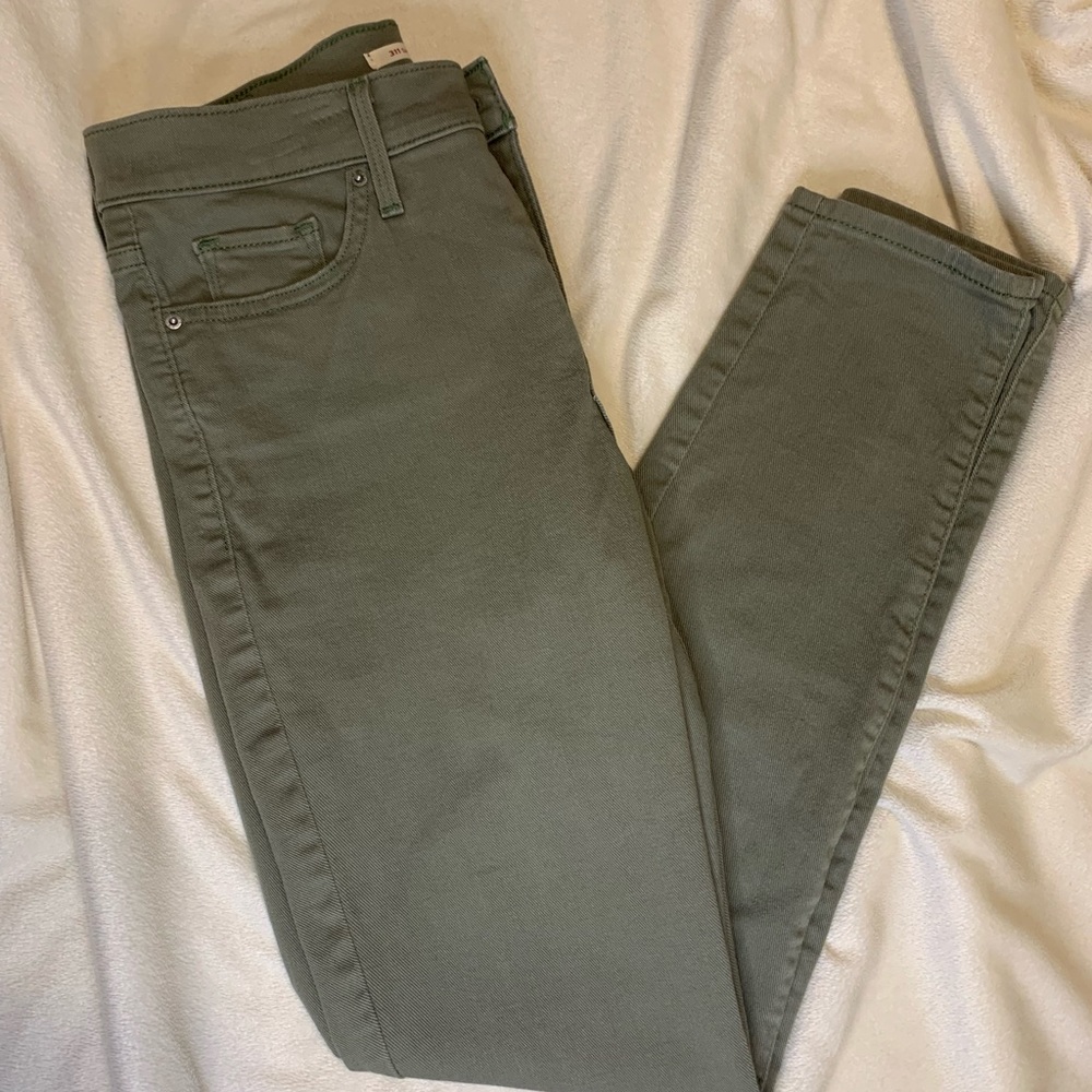 Levi’s 311 Shaping skinny jeans